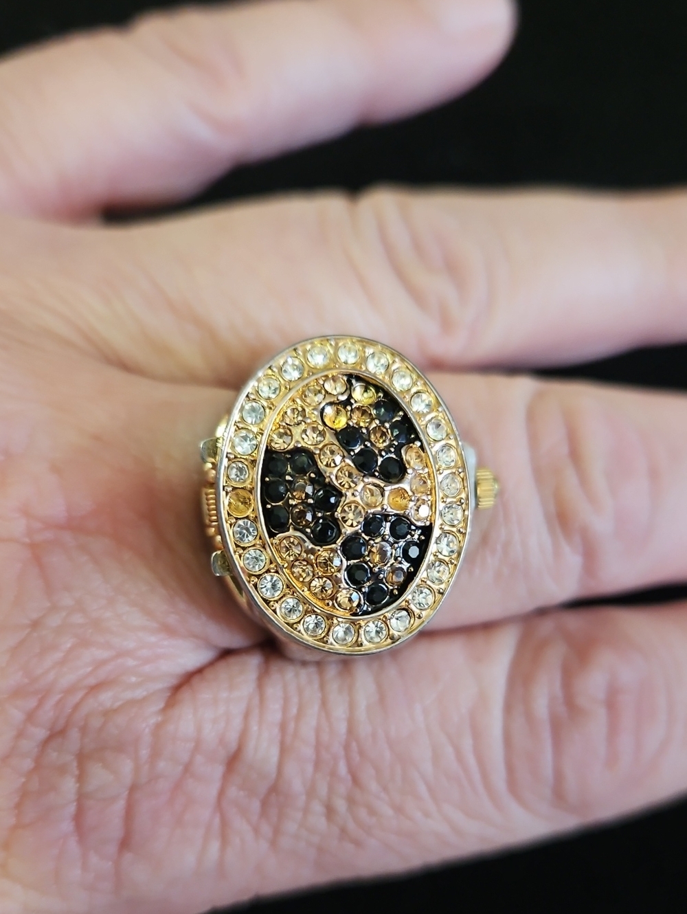 Vintage P.O.V Quartz Cheetah/Leopard Ring Watch